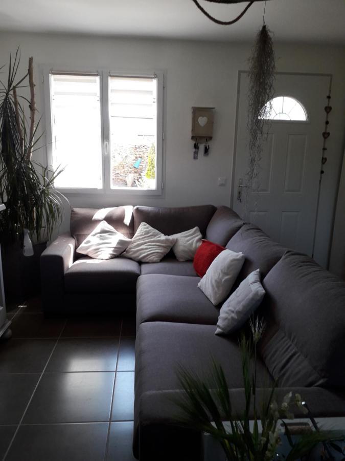 Appartamento Chez Isa Massilly Esterno foto